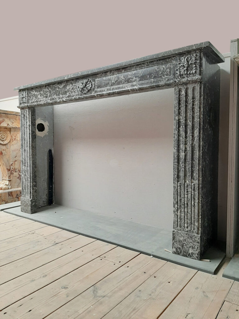dutch-18th-century-fireplace