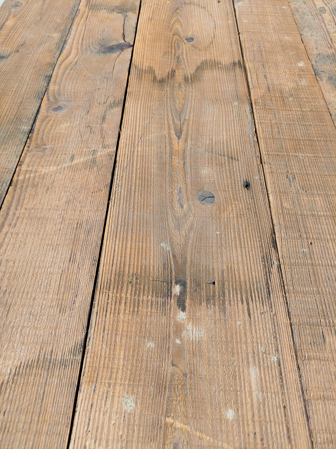 Old pine floorboards - Piet Jonker